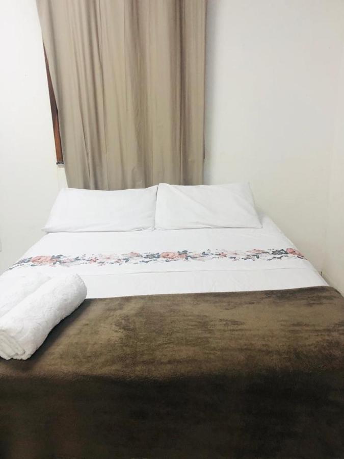Pousada Center 巴雷里尼亚斯 外观 照片